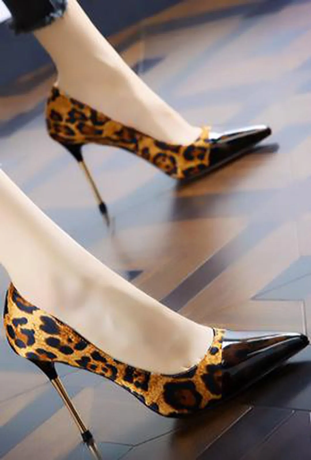 LUCEE - CAP TOE LEOPARD PUMPS