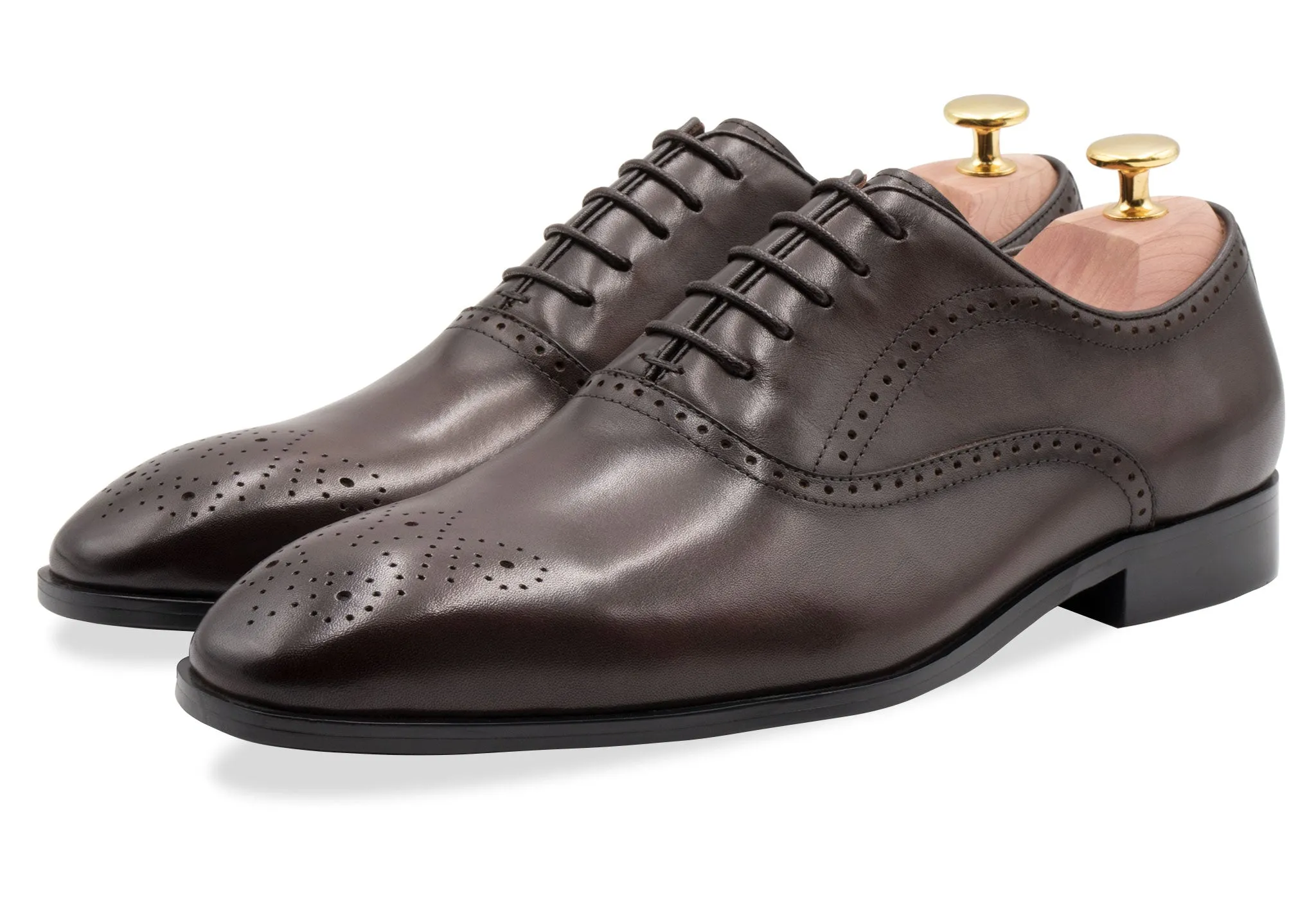 Mendoza Medallion Walnut Oxford