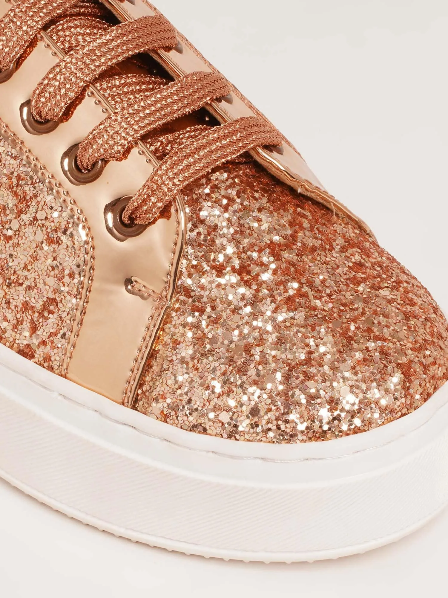 THE QUIRKY NAARI Glitterati Sneakers - Rosegold with A High End Feel | Metallic | 4 UK